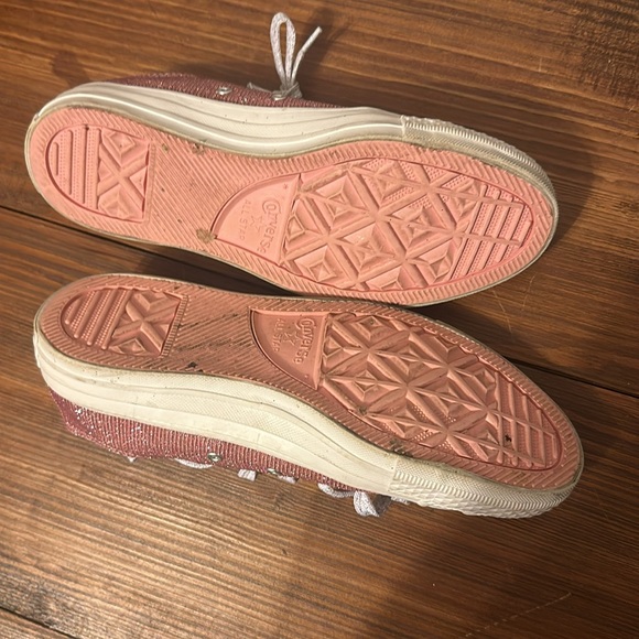 Pink sparkly converse - Picture 6 of 9